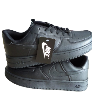 Nike Sneakers Black Kshs. 3,900